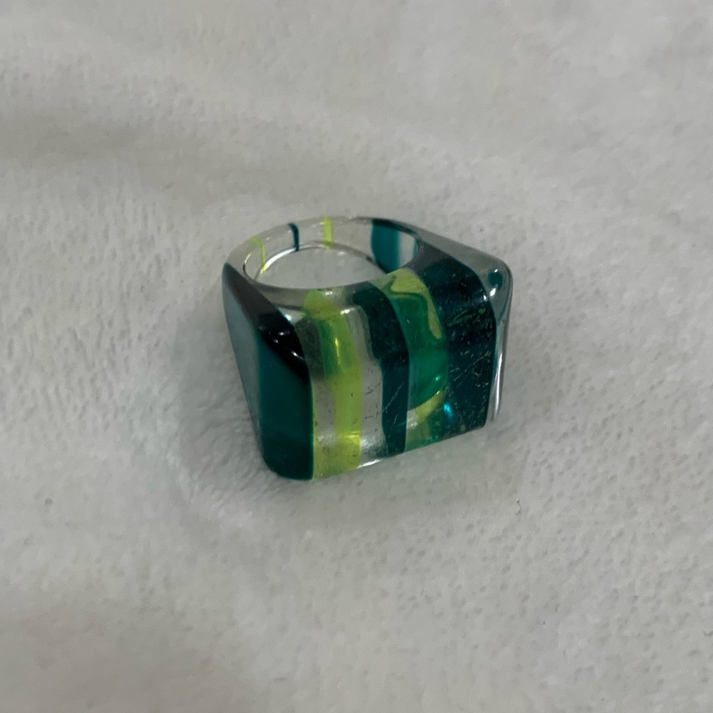 Vintage Lucite Ring